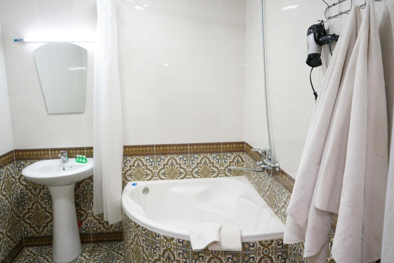 Little Bukhara Hotel Luaran gambar